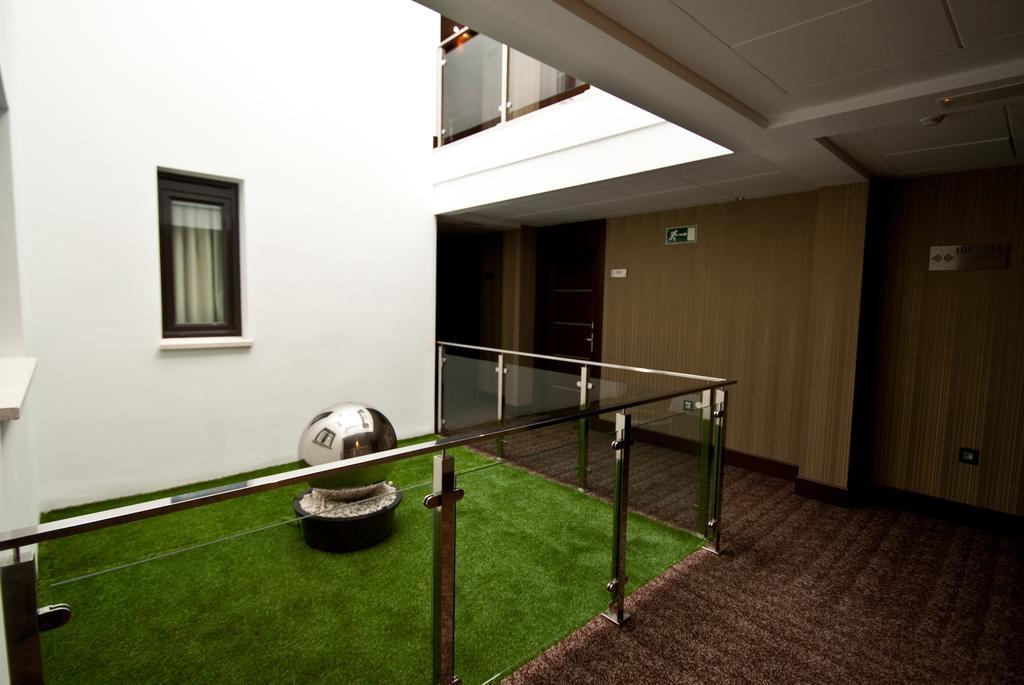 Hotel Infanta Leonor Écija Exteriör bild