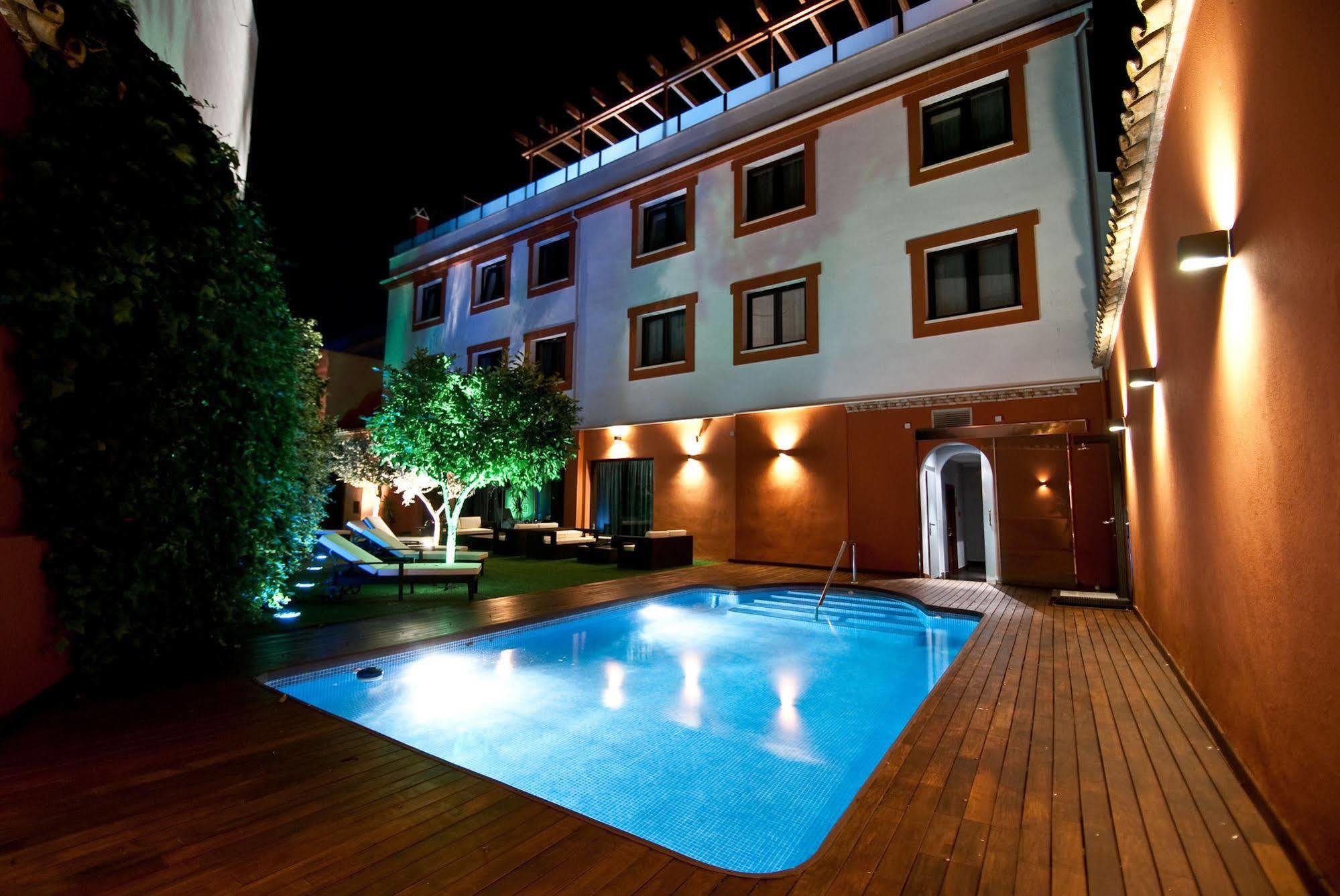 Hotel Infanta Leonor Écija Exteriör bild